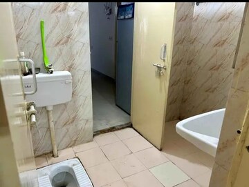 Bathroom in 2 BHK Independent House at Aliganj – for Rent