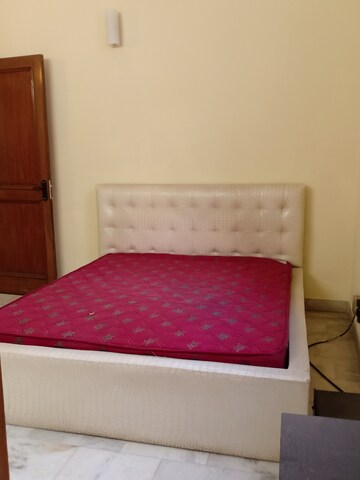 Bedroom in 2 BHK Apartment at Malviya Nagar – for Rent