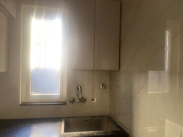 Bathroom in 2 BHK Builder Floor at Ansal Sushant Lok I, Sector 43 – for Rent