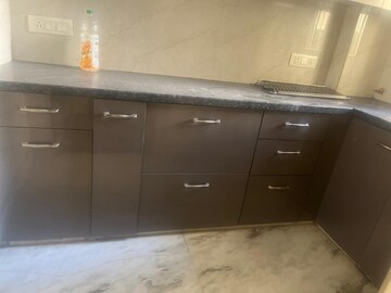 Furnished Amenities in 2 BHK Builder Floor at Ansal Sushant Lok I, Sector 43 – for Rent