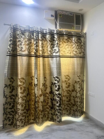 Furnished Amenities in 2 BHK Builder Floor at Ansal Sushant Lok I, Sector 43 – for Rent