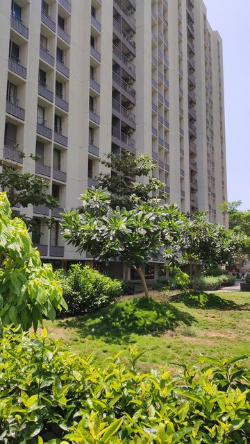2 BHK Apartment – Exterior View View at Platinum Life, Andheri West - for Rent