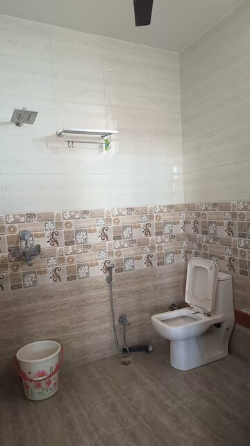 Bathroom in 3 BHK Apartment at Park Vaishali, Vaishali Nagar – for Rent