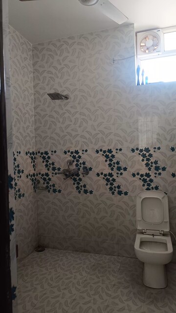 Bathroom in 3 BHK Apartment at Park Vaishali, Vaishali Nagar – for Rent