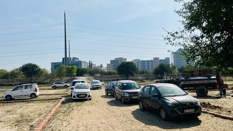 Exterior View, sector 82  100 Sq.Yd. Plot In Sector 82 Noida 8355283