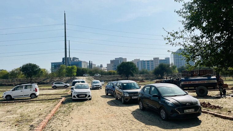 Exterior View, sector 82  100 Sq.Yd. Plot In Sector 82 Noida 8355283