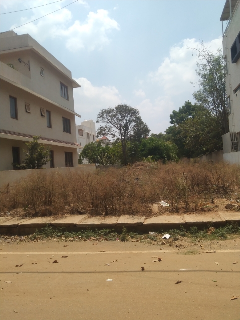 Plot For Sale in DLR Pride