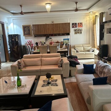 Living Room in 6+ BHK Independent House at Sector 4 – for Sale
