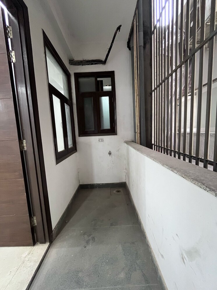 Balcony, chattarpur 2 Bedroom 600 Sq.Ft. Builder Floor In Chattarpur Delhi 8355343