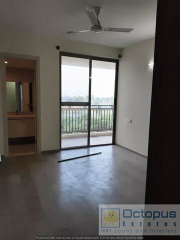 Room in 3.5 BHK Apartment at Hiranandani Cypress, Devanahalli – for Rent