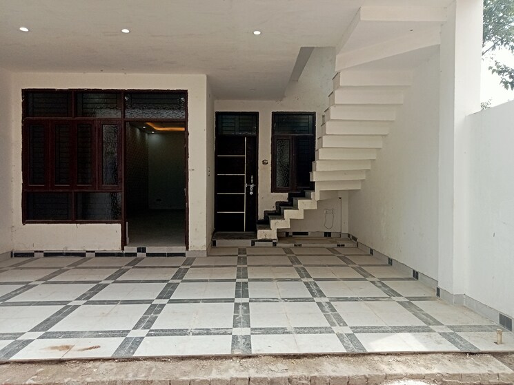 undefined, kamta 5 Bedroom 1250 Sq.Ft. Independent House In Kamta Lucknow 8355424