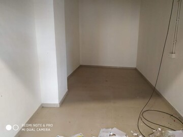 Room in  Office Space at Rustomjee Eaze Zone Mall, Malad West – for Sale