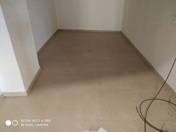 Room in  Office Space at Rustomjee Eaze Zone Mall, Malad West – for Sale