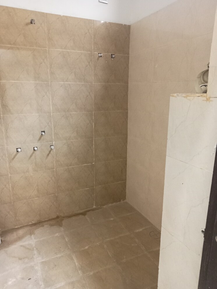 Bathroom, kamta 5 Bedroom 1250 Sq.Ft. Independent House In Kamta Lucknow 8355424