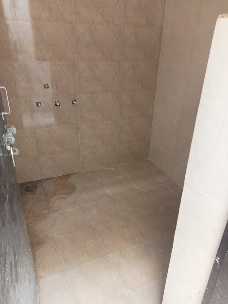 Bathroom, kamta 5 Bedroom 1250 Sq.Ft. Independent House In Kamta Lucknow 8355424