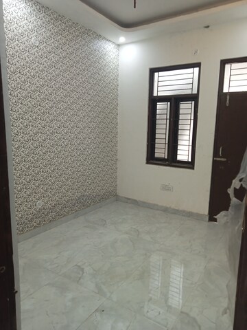 Room in 5 BHK Independent House at Kamta – for Sale