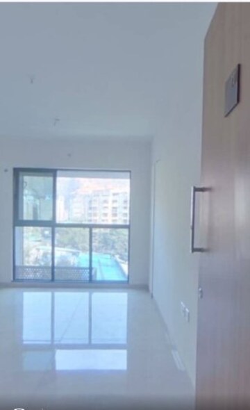 Room in 2 BHK Apartment at PS Montage, Tangra – for Rent