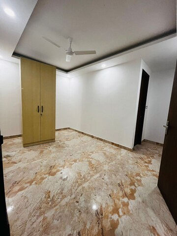 Room in 2 BHK Builder Floor at Saket – for Rent