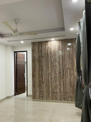 Building Lobby in 3 BHK Builder Floor at Hauz Khas – for Rent