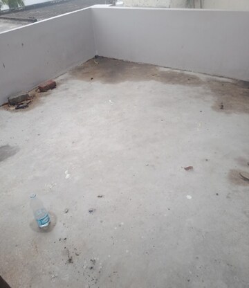 Room in 2 BHK Independent House at Aliganj – for Rent