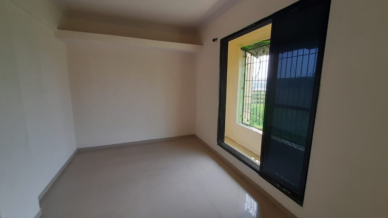 1 BHK + Extra Room Apartment For Sale in Shankar Complex