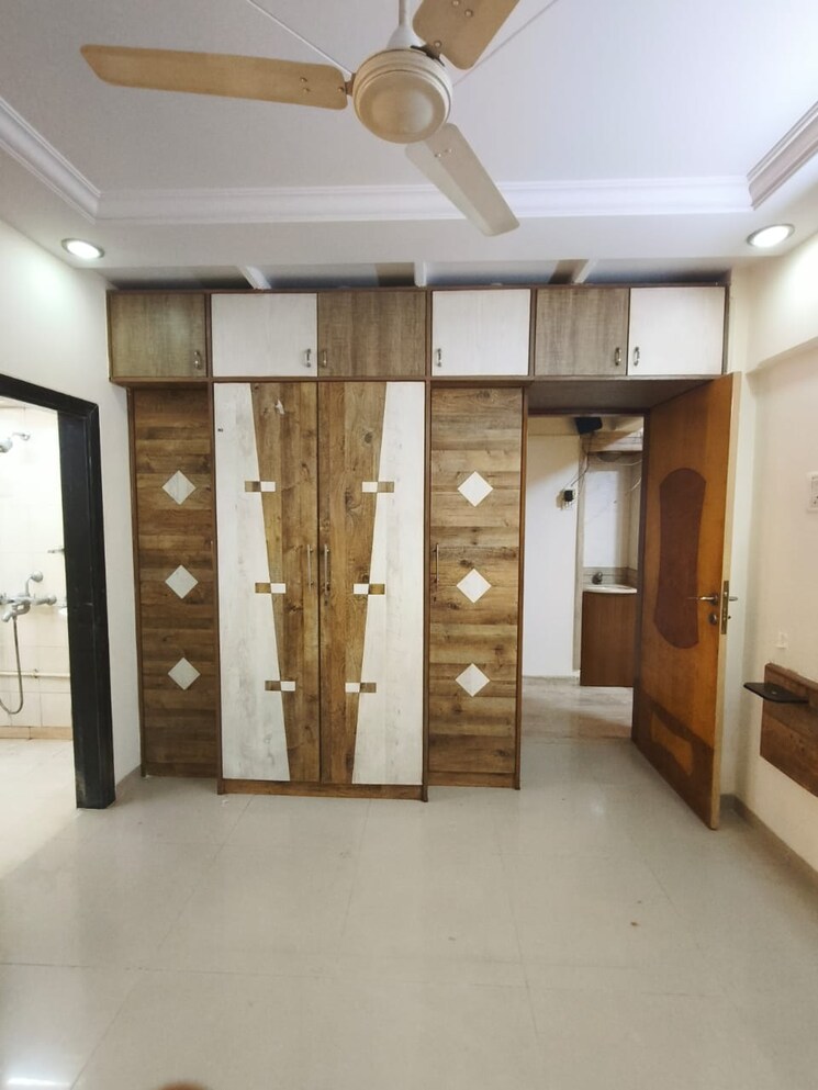 Room, shree-krishna-heights-malad 3 Bedroom 1500 Sq.Ft. Apartment In Malad East Mumbai 8355484