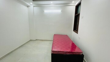 Furnished Amenities in 3 BHK Builder Floor at Tughlakabad Extension – for Rent