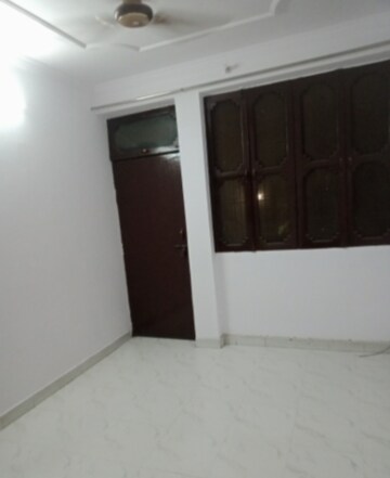 Room in 2 BHK Independent House at Aliganj – for Rent