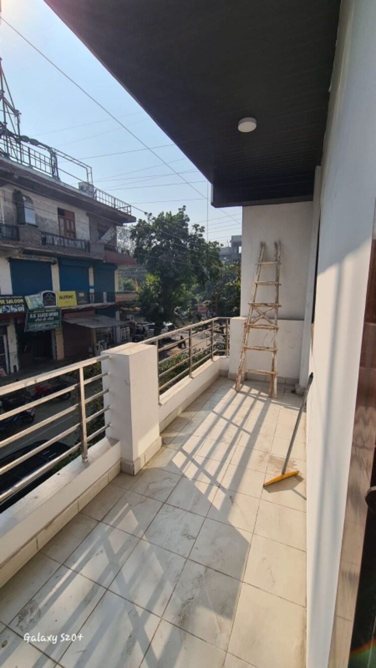 Balcony, vasundhara sector 3 3 Bedroom 115 Sq.Mt. Builder Floor In Vasundhara Sector 3 Ghaziabad 8355660