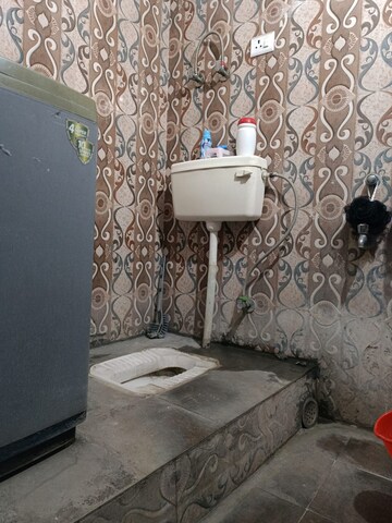Bathroom in 1 BHK Builder Floor at Khirki Extension – for Rent