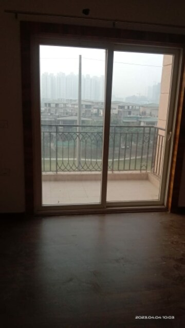 Room in 4 BHK Apartment at ATS Le Grandiose, Sector 150 – for Rent
