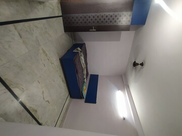 Furnished Amenities in 1 BHK Builder Floor at Khirki Extension – for Rent