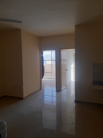 Room in 2 BHK Apartment at Pyramid Elite, Sector 86 – for Rent