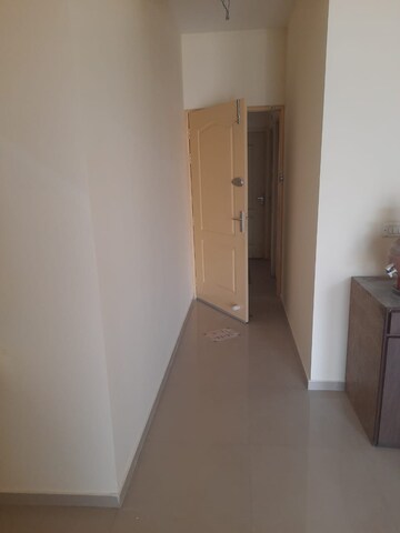 Room in 2 BHK Apartment at Pyramid Elite, Sector 86 – for Rent