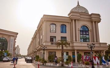 Shop For Sale in Omaxe World Street, Sector 79