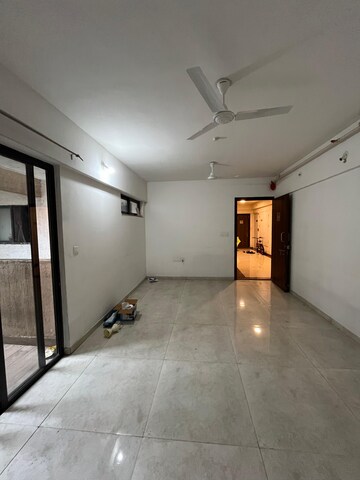 1 BHK Apartment For Rent in Lodha Palava City Lakeshore Greens, Dombivli East