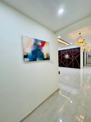 Furnished Amenities in 4 BHK Apartment at Sheth Auris Serenity Tower 2, Malad West – for Rent