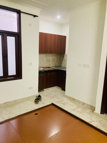 Room in 1 RK Builder Floor at Said Ul Ajaib – for Rent