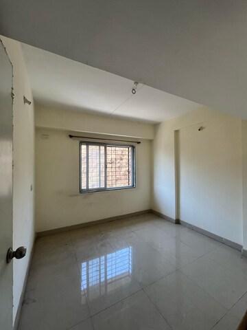 Room in 1 BHK Apartment at Lodha Golden Dream, Dombivli East – for Rent
