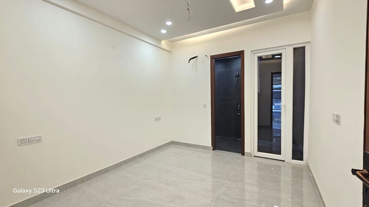 Room, pir machalla 3 Bedroom 1300 Sq.Ft. Builder Floor In Pir Machalla Zirakpur 8355820