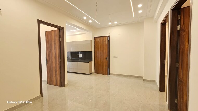 Room, pir machalla 3 Bedroom 1300 Sq.Ft. Builder Floor In Pir Machalla Zirakpur 8355820