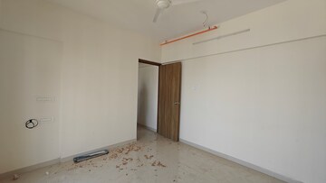 Room in 1 BHK Apartment at Borivali West – for Rent