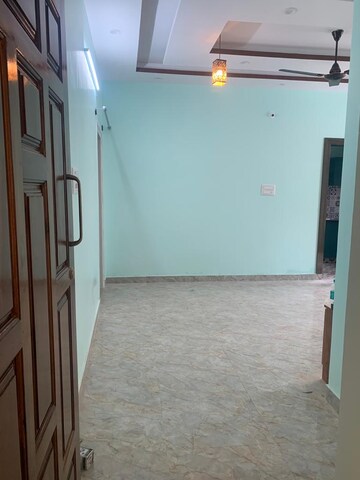 Room in 2 BHK Apartment at Hsr Layout – for Rent