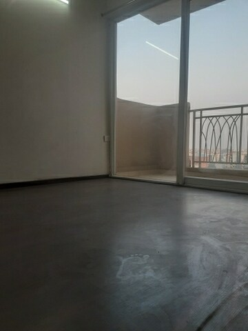 Room in 2 BHK Apartment at Mahagun Mywoods, Sector 16c Greater Noida – for Rent