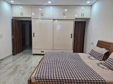 Bedroom in 3 BHK Apartment at Sweta Central Park II, Sector 48 – for Sale