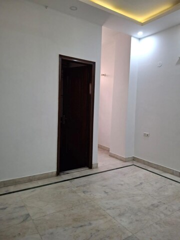 Room in 1.5 BHK Builder Floor at Anarkali Colony – for Rent