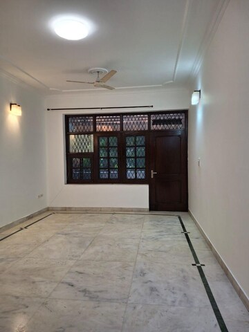 Room in 1.5 BHK Builder Floor at Anarkali Colony – for Rent