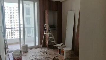 2.5 BHK Apartment For Rent in Amrapali Golf Homes, Sector 4, Greater Noida