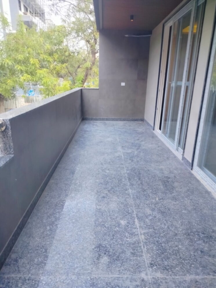 Balcony, sector 8 dwarka 4 Bedroom 210 Sq.Yd. Builder Floor In Sector 8, Dwarka Delhi 8356183