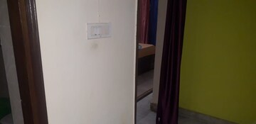 Room in 2 BHK Builder Floor at DLF City Phase V, Dlf Phase V – for Rent